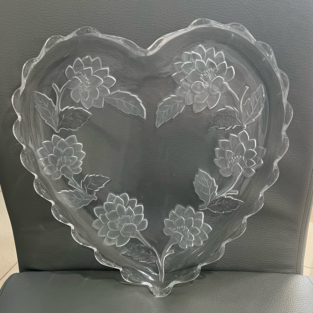 Vintage heart glass plate/ bowl